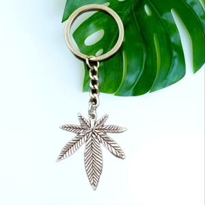 Maryjane keychain 💚🌿💚